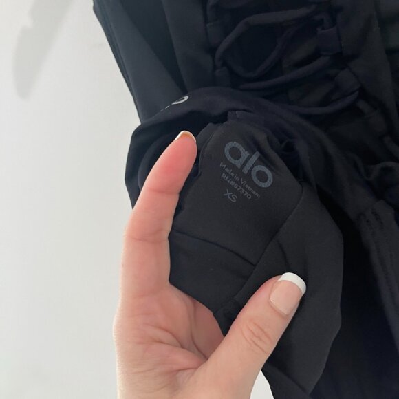 Alo Yoga Black Strappy Back Sports Bra Size XS - Picture 5 of 5